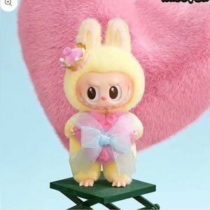 The Monsters Labubu Let's Checkmate Series The Queen Vinyl Plush Hanging Card